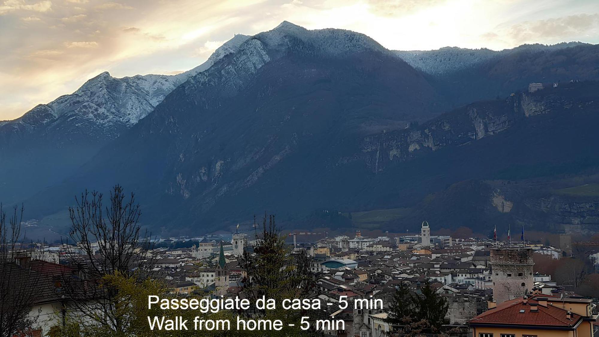 Over The Castle Apartment Trento Exteriör bild